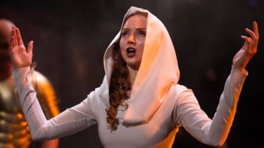 Lily Cole vo filme Ilias