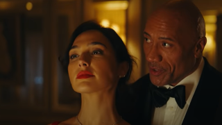 El tráiler de 'Red Notice' enfrenta a Dwayne Johnson, Ryan Reynolds y Gal Gadot