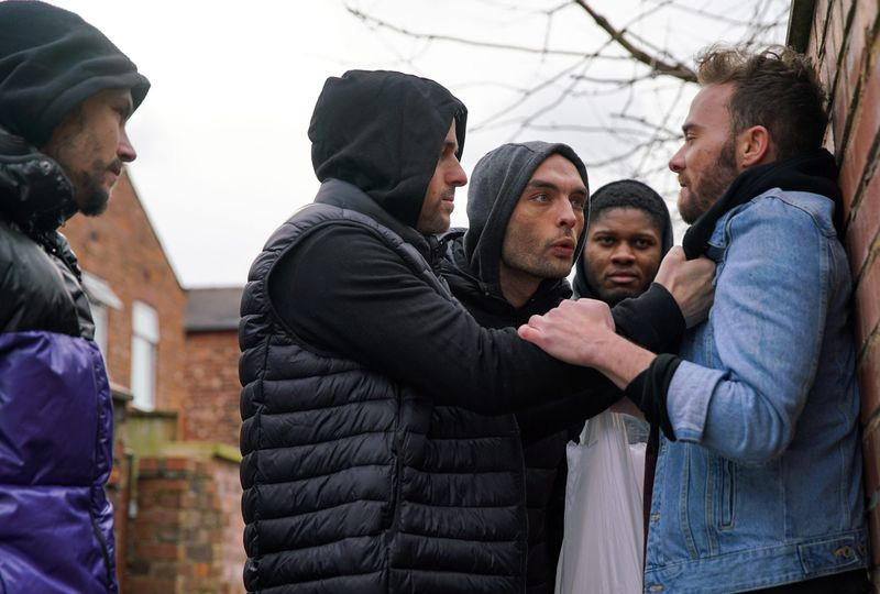 Spojlerji na ulici Coronation Street: David Platt je napaden!