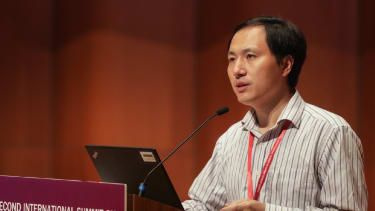 On Jiankui na scenie