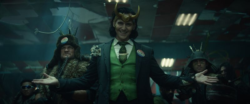 Tom Hiddleston ca Loki