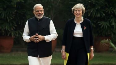 Theresa Mayová a indický premiér Narendra Modi