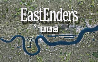 Ta gwiazda EastEnders ujawnia, że ​​​​pracuje jako wolontariusz NHS podczas pandemii koronawirusa