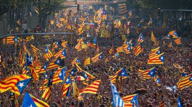 Protestatarii se adună pentru independența Cataloniei la Barcelona