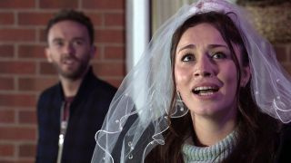 Gwiazda Coronation Street, Julia Goulding, ujawnia wszystko na temat romantycznego zjazdu bożonarodzeniowego Shony i Davida