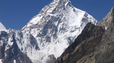 VIDEO: Polnischer Draufgänger fährt als erster den K2-Berg hinunter