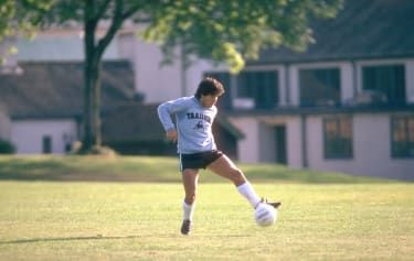 Diego Maradona na treningu v Argentini.