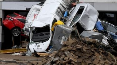Večja škoda, ki so jo povzročile hude poplave v mestu Bad Neuenahr-Ahrweiler v zahodni Nemčiji,