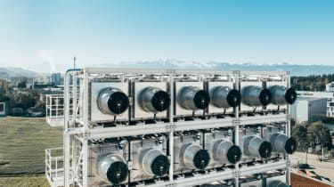 Cum „captarea directă a aerului” transformă dioxidul de carbon în piatră