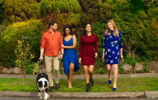 W końcu! Sąsiedzi potwierdzają, że ten BRAKUJĄCY członek rodziny Rebecchi zmierza na Ramsay Street