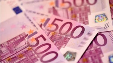 Beskidte penge: hvem skyllede €90.000 ned i toilettet i Genève?