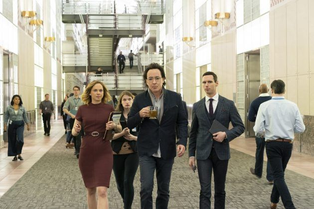 John Cusack dans le rôle du Dr Kevin Christie dans Amazon Prime Video