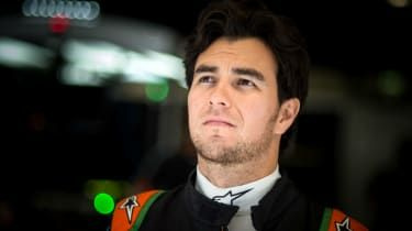 O piloto mexicano de F1 Sergio Perez dispensa patrocinador por causa do polêmico tweet de Trump