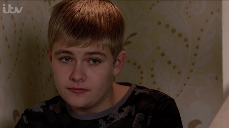 Max merge să stea cu Marion în Coronation Street ITV