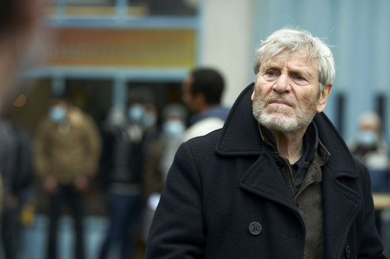 TV Tonight Tcheky Karyo ως Julien Baptiste.