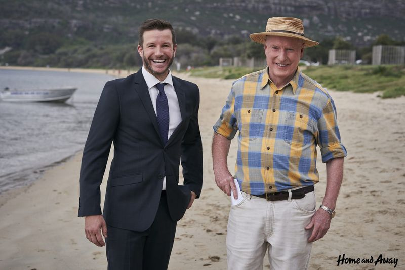 Luke Jacobz wrócił do Summer Bay jako Angelo Rosetta (kanał 5/siódmy)