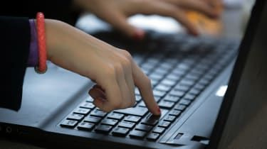 Furtuna solară ar putea provoca „apocalipsa internetului”