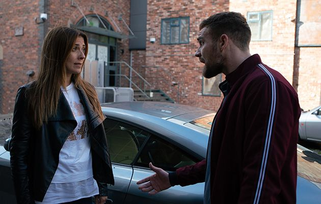Ali Neeson en Michelle Connor