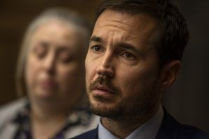 Dan i The Nest spilt av Martin Compston