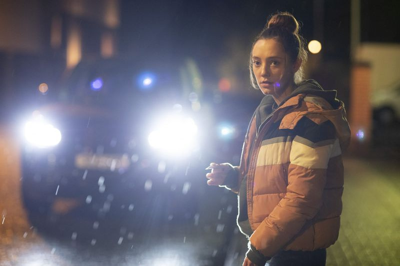 Mirren Mack spielt Kaya in „Das Nest“.