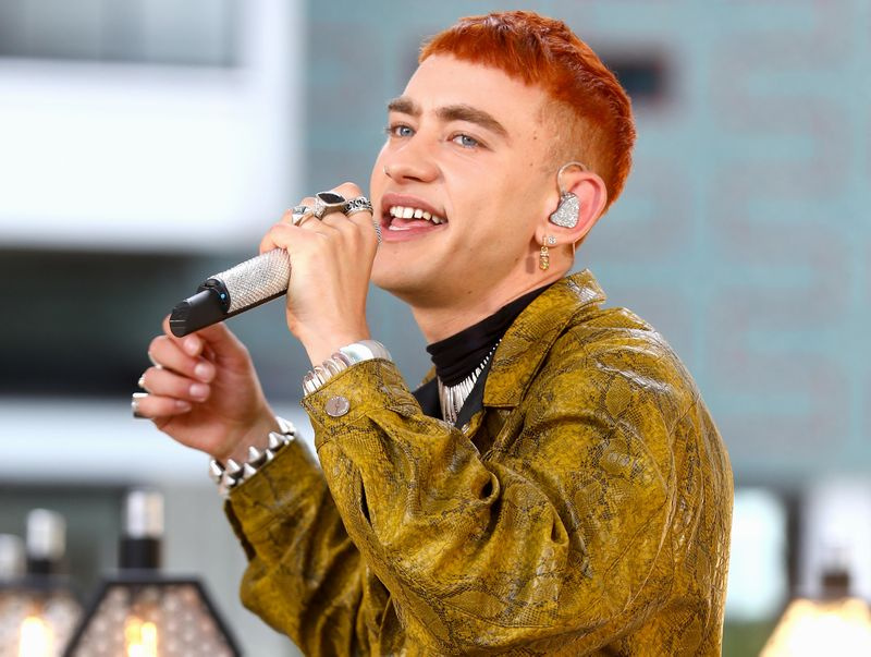 Τηλεόραση απόψε Olly Alexander.