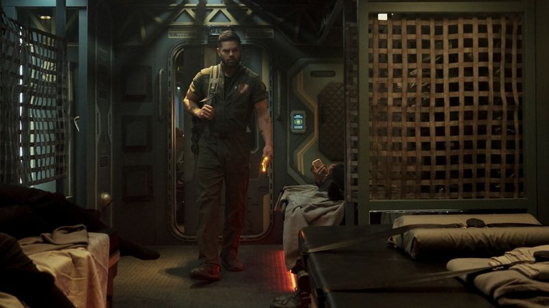 Wes Chatham ca Amos Burton în sezonul 5 al