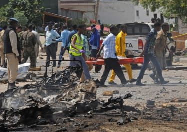 Efterdyningarna av en självmordsbomb i Mogadishu, Somalia