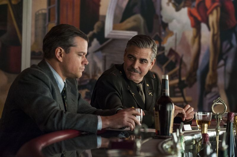 George Clooney e Matt Damon in Monuments Men.