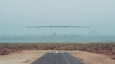 Facebook atsakās no plāniem izveidot interneta dronus
