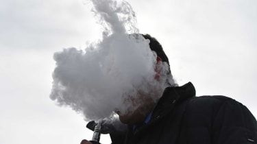 Vape-penneksplosjon: hvor farlig er e-sigaretter?