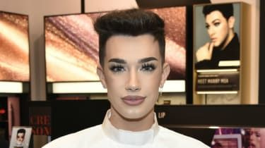Jak James Charles stracił milion subskrybentów YouTube w ciągu 24 godzin