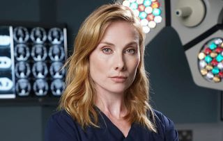 Starul Holby City, Rosie Marcel, postează o poză dulce cu Kaye Wragg după moartea tragică a lui Essie