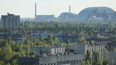 Widok na opuszczoną strefę wokół elektrowni w Czarnobylu