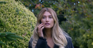 Emmerdale'i staar Charley Webb paljastab Debbie kättemaksu pärast SEDA jõulupüha keerdkäiku
