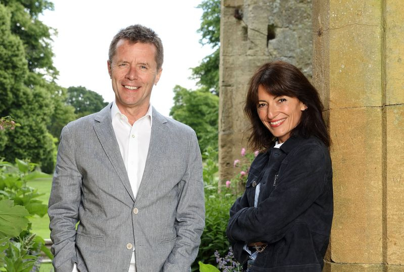 Nicky Campbell e Davina McCall TV stasera