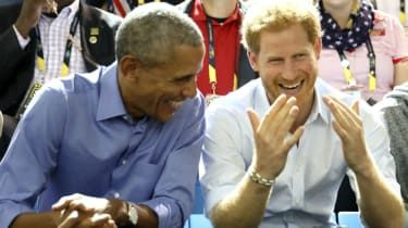 Interviu metu rodomas princo Harry romanas su Baracku Obama