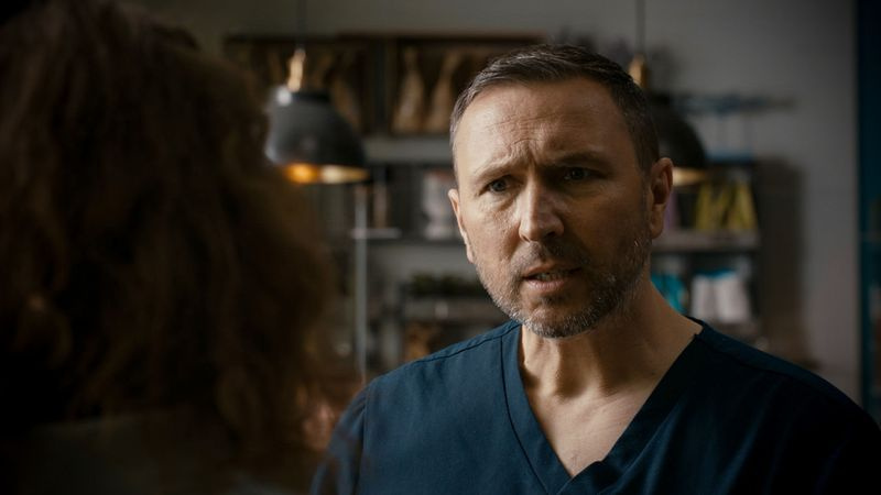 Fletch y Evie Holby City