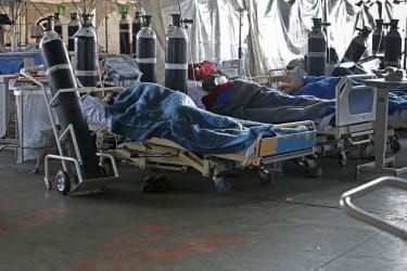   Pacienti na dočasném oddělení Covid v Pretorii v Jižní Africe