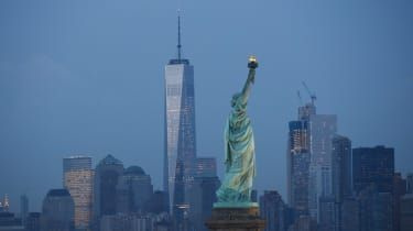 New York oslavuje prvý víkend bez streľby po 25 rokoch