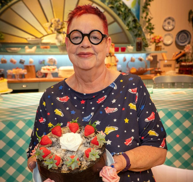 TV heute Abend Jo Brand moderiert.