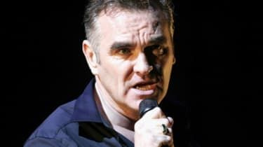 Morrissey broni Tommy'ego Robinsona i nowej skrajnie prawicowej partii