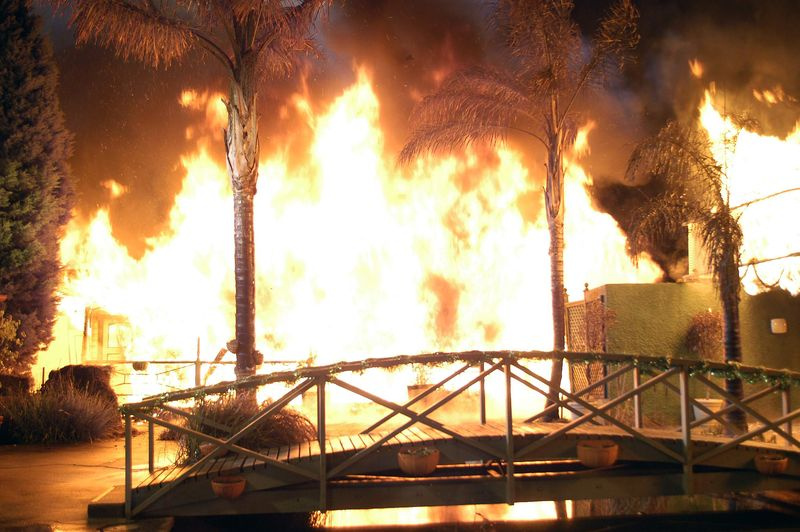 Explosión de Lassiters en Vecinos
