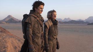 Η Rebecca Ferguson και ο Timothée Chalamet στο Dune.