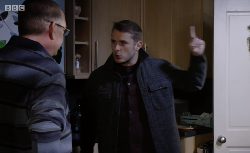 Šārona Mičela un Ians Bīls filmā EastEnders