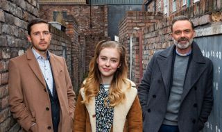 Coronation Street julkaisee ensimmäiset kuvat, kun Summer Spellman on muotoiltu uudelleen