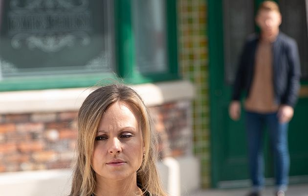 Coronation Street: Onko Gary windass selvittänyt, että Sarah ja Adam ovat yhdessä?