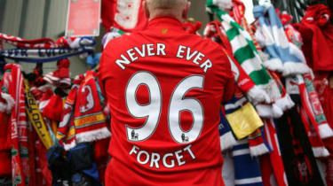 Hillsborough pakartotinio teismo reakcija: šeimų pyktis dėl nekalto nuosprendžio