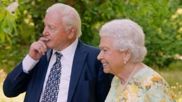 Queen skämtar om Trump och 'hälsa och säkerhet' med David Attenborough