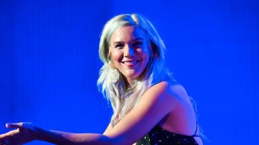 Miksi Joss Stone on Pohjois-Koreassa
