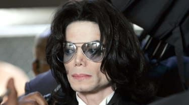 Sony Music recunoaște că a lansat cântece false ale lui Michael Jackson după cântăreț